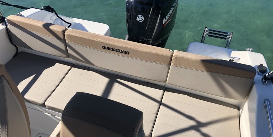 Quicksilver Activ 555 Open