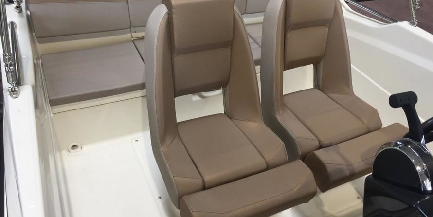 Quicksilver Activ 555 Open