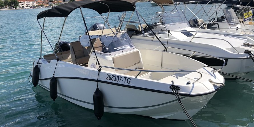 Quicksilver Activ 555 Open