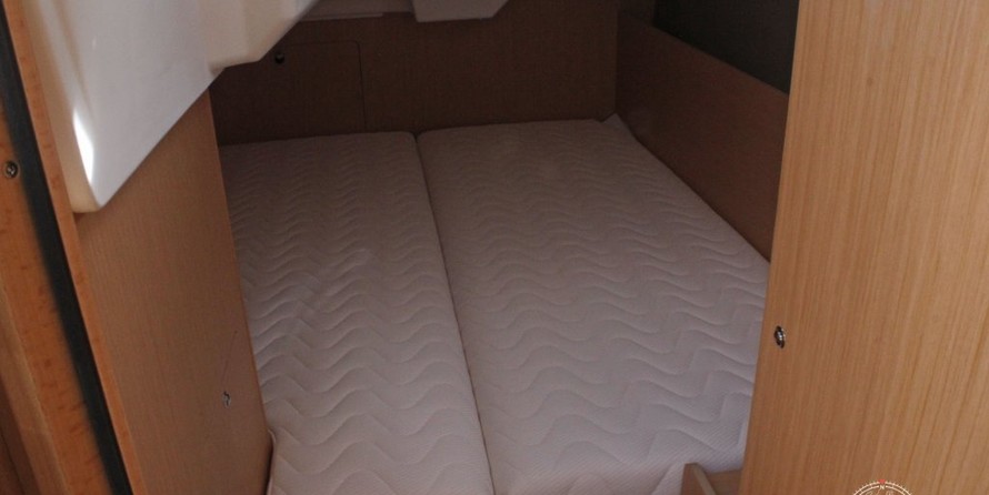 Beneteau Oceanis 35.1