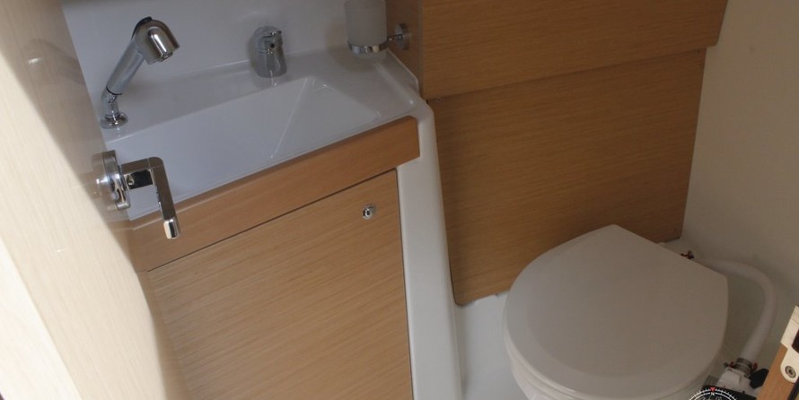 Beneteau Oceanis 35.1