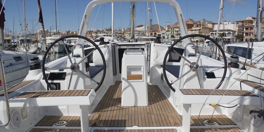 Beneteau Oceanis 35.1