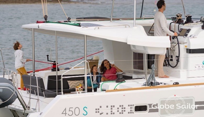 Lagoon 450 SporTop