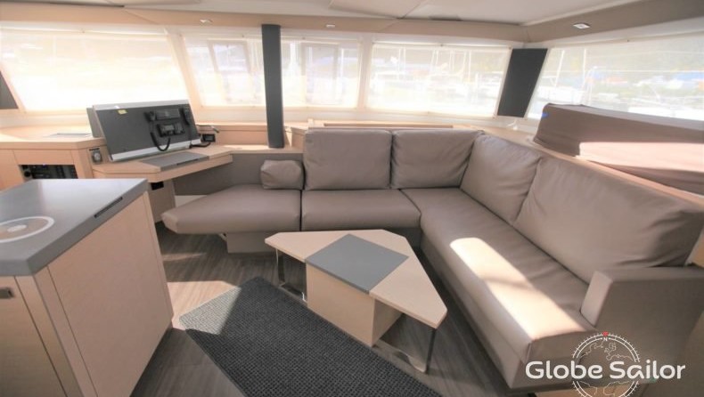 Fountaine Pajot Saona 47