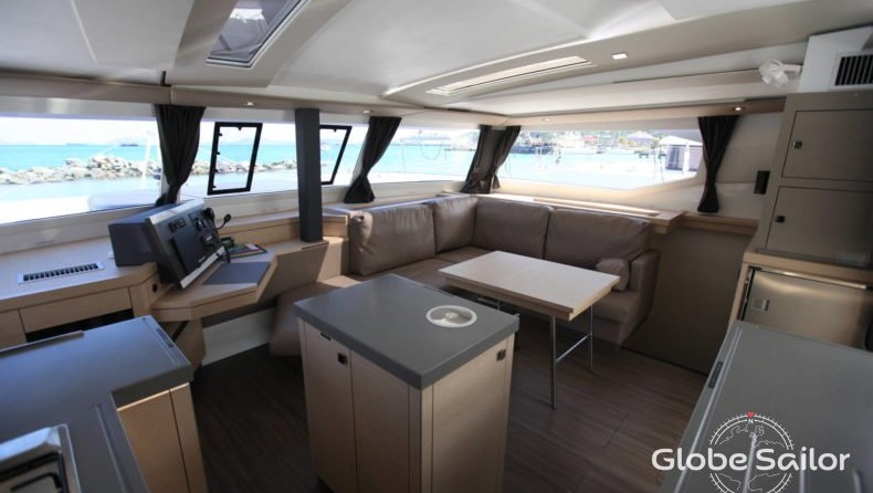 Fountaine Pajot Saona 47