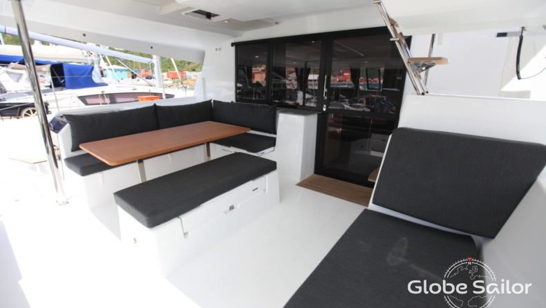 Fountaine Pajot Saona 47