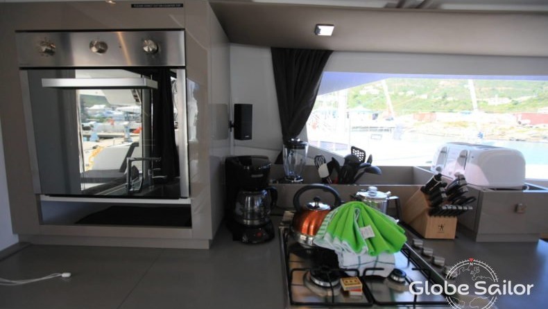 Fountaine Pajot Saona 47