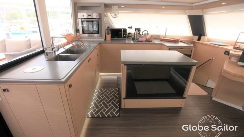 Fountaine Pajot Saba 50