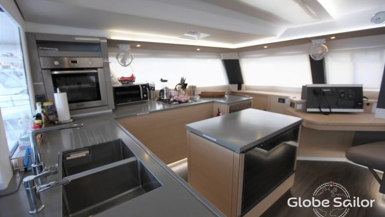 Fountaine Pajot Saba 50