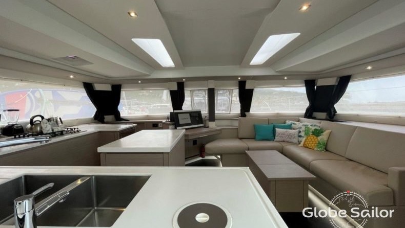 Fountaine Pajot Saba 50