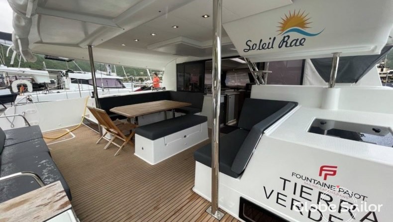 Fountaine Pajot Saba 50