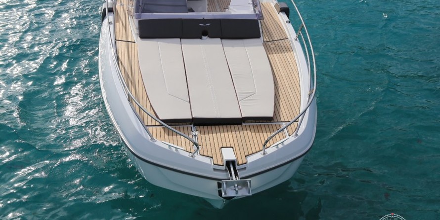 Beneteau Flyer 8.8 SUNdeck