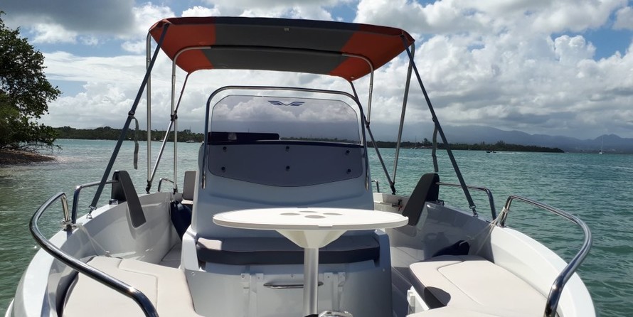 Beneteau Flyer 6.6 SPACEdeck