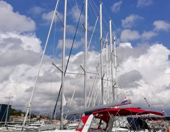 Beneteau Oceanis 46.1