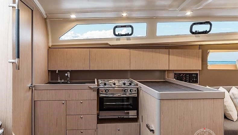 Beneteau Oceanis 41.1