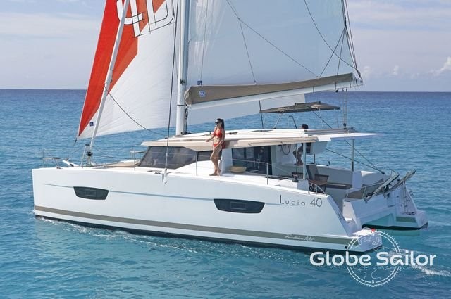 Fountaine Pajot Lucia 40