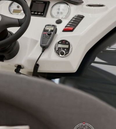 Cranchi Endurance 30