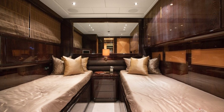 Overmarine Mangusta 92