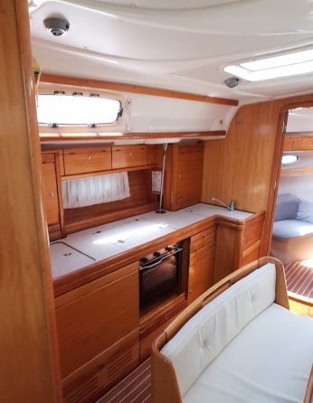 Bavaria 39