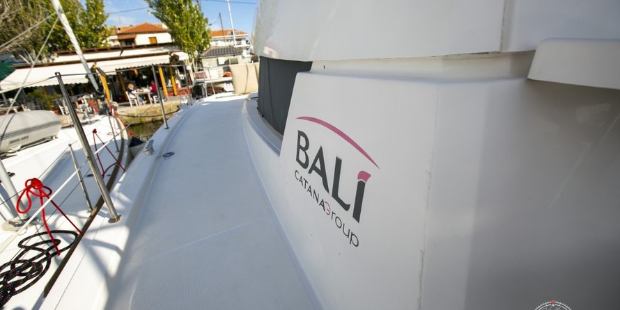 Bali catamarans 4.0 lounge