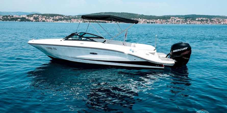 Sea Ray SPX 210