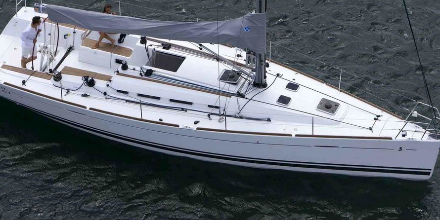 Beneteau First 40