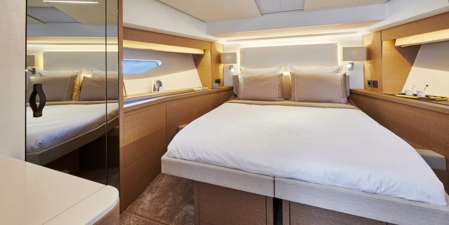 Jeanneau Prestige 590 Fly