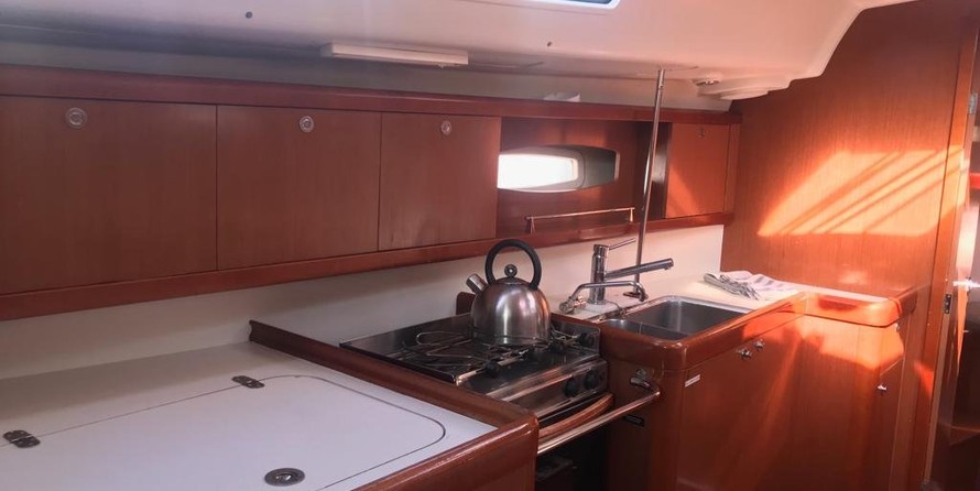 Beneteau Oceanis 40