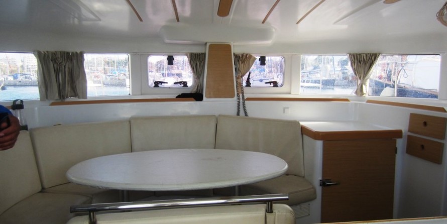 Lagoon 380