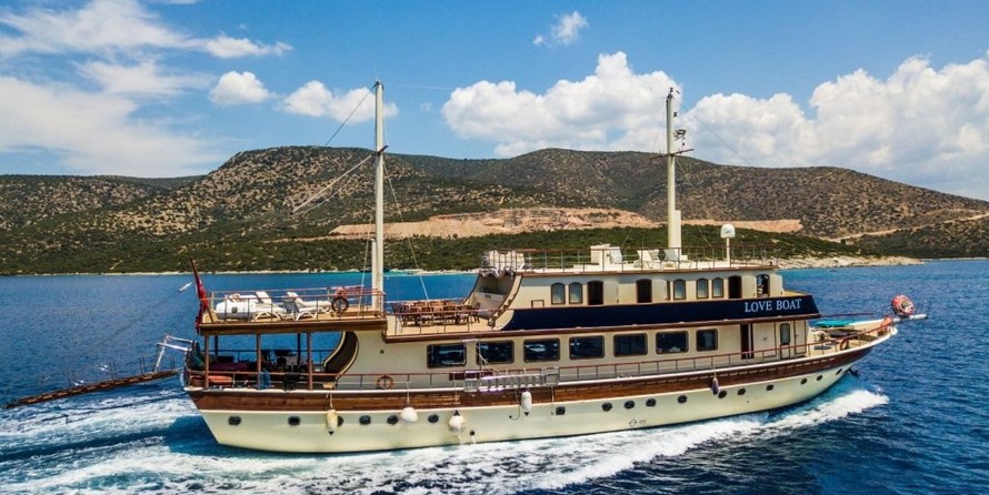 Palmer Johnson I Love This Boat