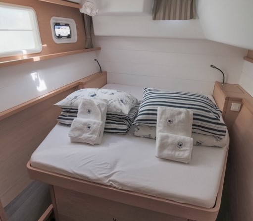 Lagoon 450 F