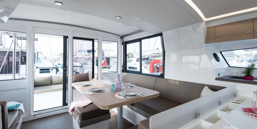 Bali catamarans 4.0 lounge