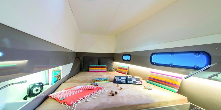 Bali catamarans 4.0 lounge