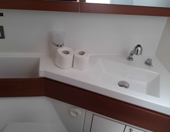 Beneteau Oceanis 46.1