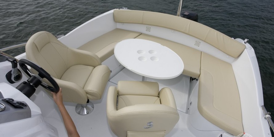 Beneteau Flyer 650 Sun Deck