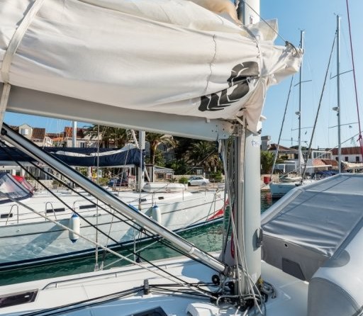 Beneteau Oceanis 48