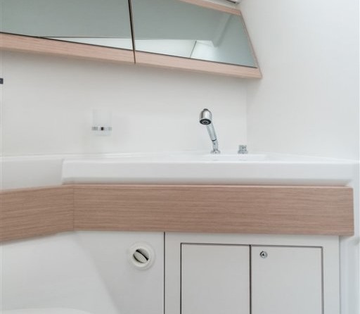 Beneteau Oceanis 38.1