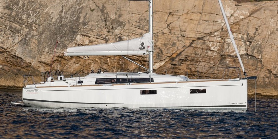 Beneteau Oceanis 38.1