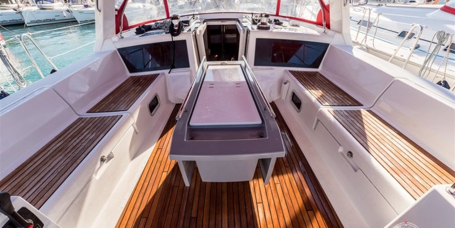 Beneteau Oceanis 48