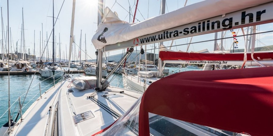 Beneteau Oceanis 48