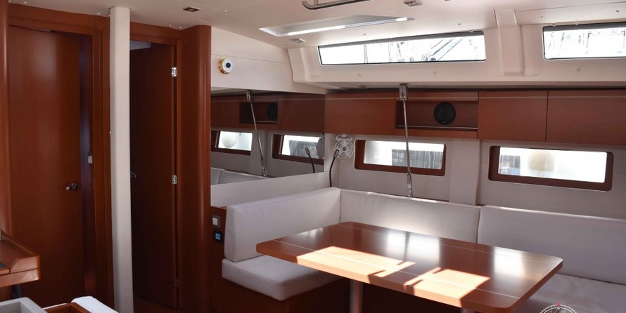 Beneteau Oceanis 51.1