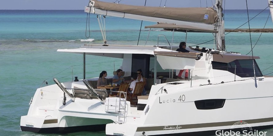 Fountaine Pajot Lucia 40
