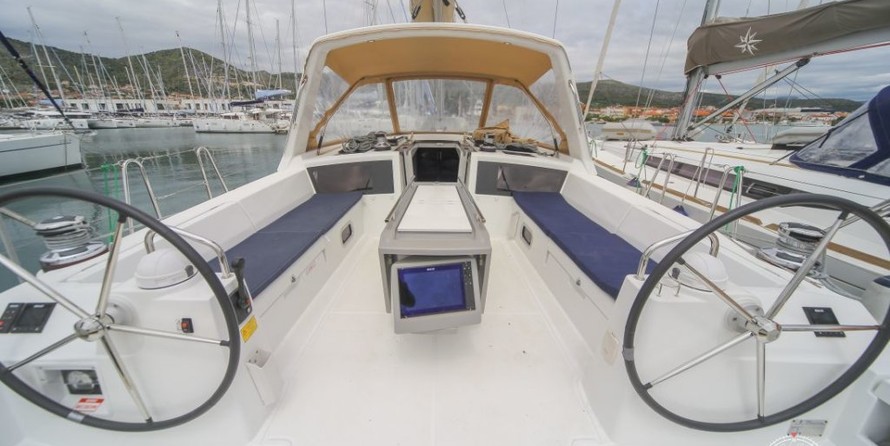 Beneteau Oceanis 48