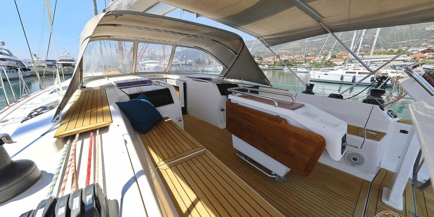 Hanse 505