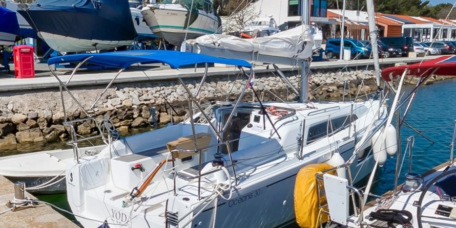 Beneteau Oceanis 30.1