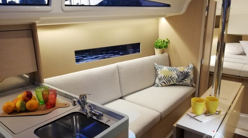 Beneteau Oceanis 30.1