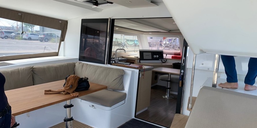 Fountaine Pajot Lucia 40