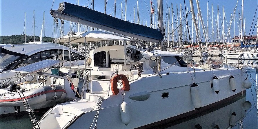 Fountaine Pajot Lavezzi 40