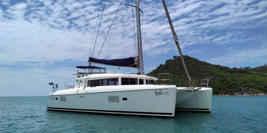 Lagoon 421