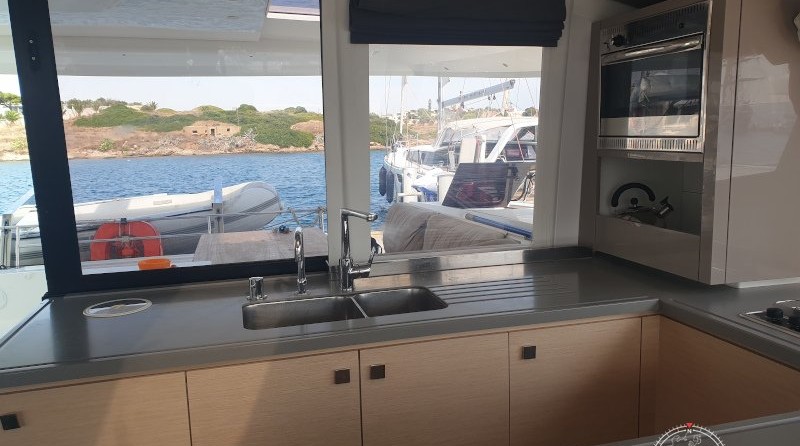 Fountaine Pajot Helia 44